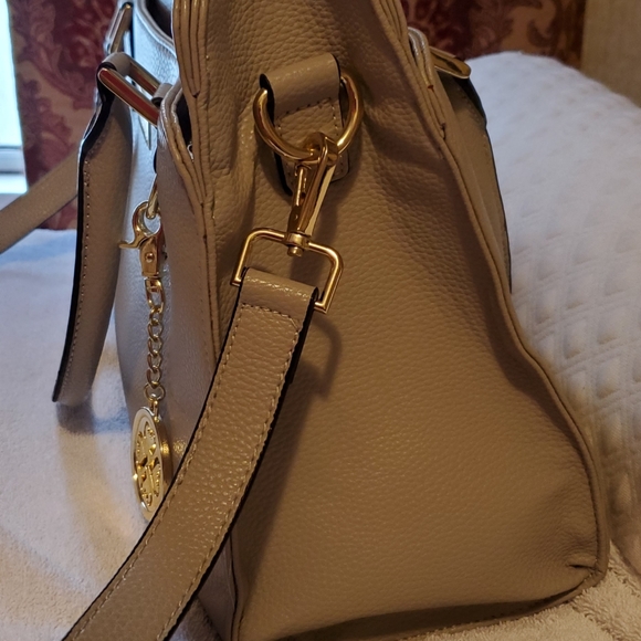 Purse - Picture 3 of 3